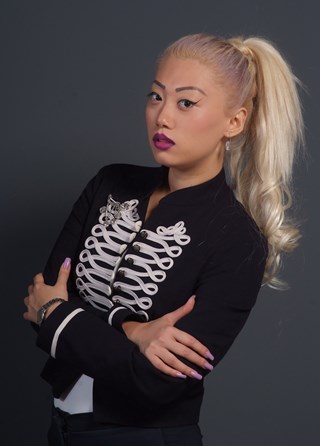 Viktoria - Ten