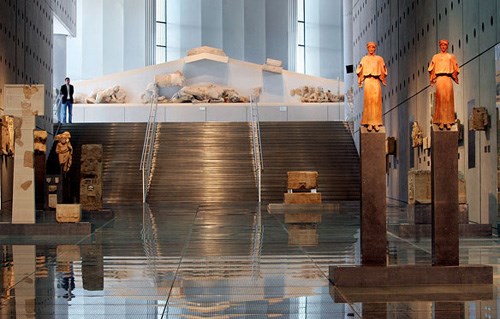 Новый музей Акрополя отмечает день «Охи»