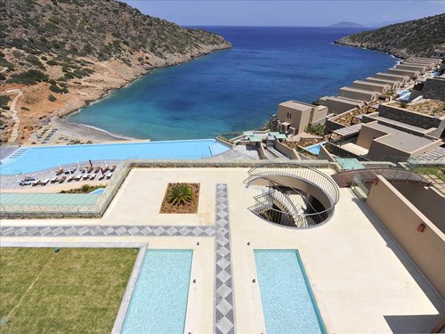 Роскошный отдых в Daios Cove Luxury Resort & Villas 5* по привлекательным ценам от «Музенидис Трэвел»! 