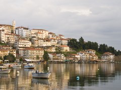 07_Cityscape-of-Kastoria-in-Greece