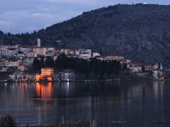 09_Cityscape-of-Kastoria-with-Kastoria-lake-during-twilight.