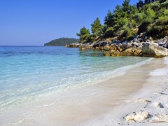Красивый пляж острова Закинф вблизь Занте, Греция