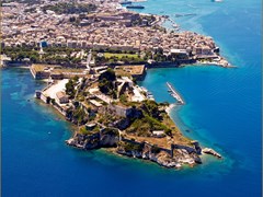 Вид с воздуха на старую крепость Корфу Греция