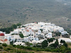 02_The-beautiful-village-of-Pyrgos-in-Tinos-island,-Greece