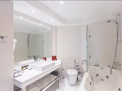 Pomegranate Wellness Spa Hotel