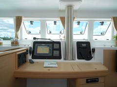Istion-Yachting-Lagoon500-j
