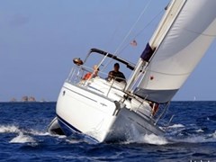 Istion_Yachting_Bavaria33-a
