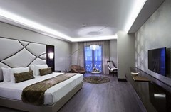 DoubleTree By Hilton Istanbul Esentepe - photo 10