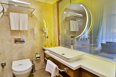 Momento Hotel Golden Horn - photo 14