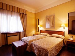 Hotel Astoria - photo 6