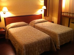 Hotel Astoria - photo 9