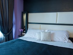 Golden Hotel - photo 8