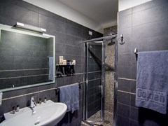 Golden Hotel - photo 9