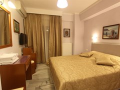 Mallas Hotel: Double Room - photo 16