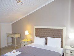 Rachoni Beach Hotel: Family Room - photo 23