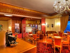 Alpen House Hotel & Suites - photo 8