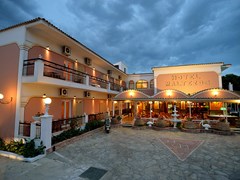 Maltezos Hotel - photo 1