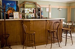 Cameo Hotel : Bar - photo 2