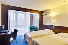 Tourist Hotel - photo 4