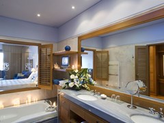 Elounda Bay Palace: Luxury Suite SV Sharing Pool - photo 40