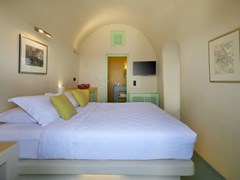 Santorini Royal Suites - photo 6