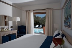 Lindian Village Hotel: river-passage-pool-suite-interior - photo 25