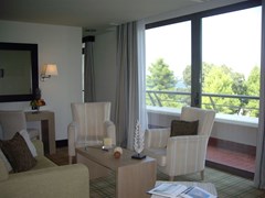 Porto Carras Sithonia Hotel: Family Suite Living Room - photo 51
