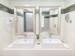Atrium Platinum Luxury Resort Hotel & Spa: Bathroom - photo 36