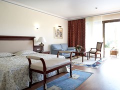 Atrium Palace Thalasso Spa Resort  & Villas: Deluxe Villa Bedroom - photo 37