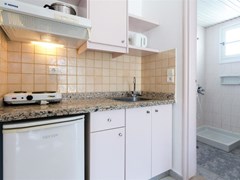 Stonewell Studios & Apartments - photo 14