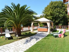 Petros Italos Bed & Breakfast - photo 2