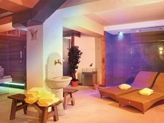 Schloss Hotel & Club Dolomiti - photo 3