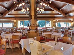 Golf Hotel - photo 2