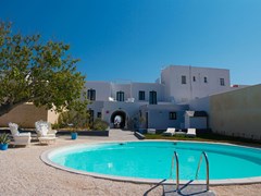 La Maltese Oia Luxury Suites - photo 1