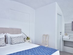 La Maltese Oia Luxury Suites - photo 14