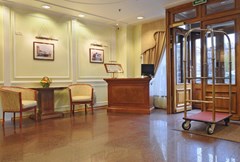 Dostoevsky Hotel: Lobby - photo 8