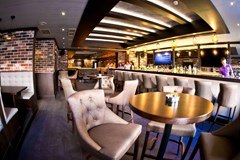 Petro Palace Hotel: Restaurant - photo 15