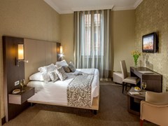 Savoy Hotel - photo 10