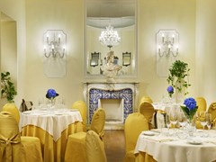 Savoy Hotel - photo 9