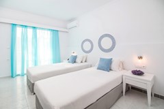 Tinas Plus Hotel - photo 21