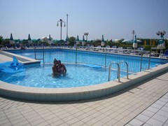 Florida Hotel - photo 2