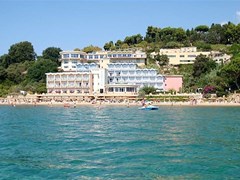 Summit Hotel - photo 1