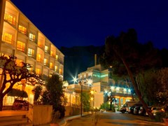 Serapo Hotel - photo 1