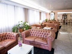 Royal Plaza Hotel  - photo 5