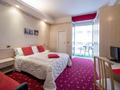 Royal Plaza Hotel  - photo 7