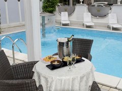 Royal Plaza Hotel  - photo 2