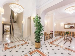 Lux Hotel - photo 1