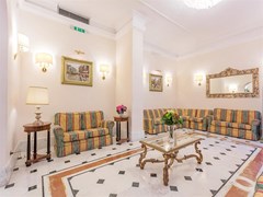 Lux Hotel - photo 3