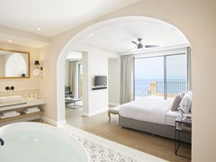 Marbella Nido Suite Hotel and Villas: Deluxe Suite Private Pool - photo 31