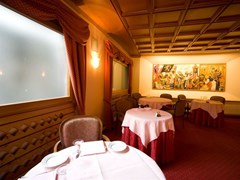 Pavillon Hotel - photo 9